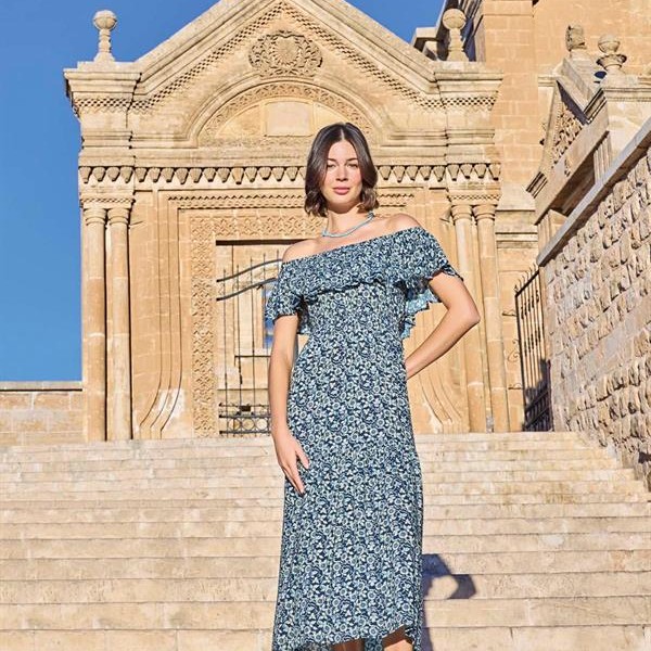 Arias Closet Çiçek Desenli Elbise