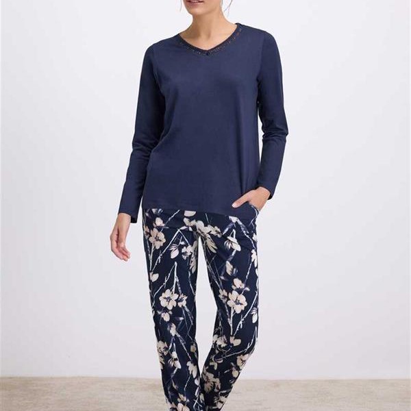 Arias Closet Çiçek Desenli Uzun Kollu T-Shirt Ve Pantolon Pijama Takımı