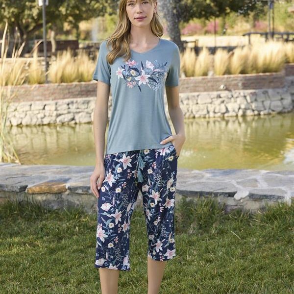 Arias Closet Çiçek Ve Yaprak Desenli Ve Baskılı Kapri Takımı