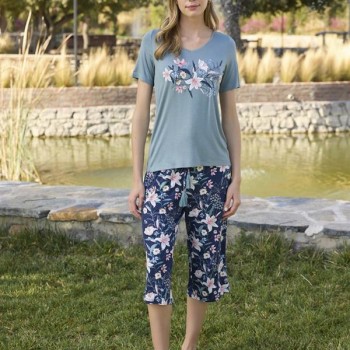 Arias Closet Çiçek Ve Yaprak Desenli Ve Baskılı Kapri Takımı