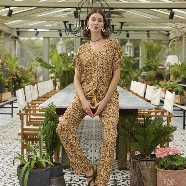 Arias Closet Çiçek Ve Yaprak Desenli Önü Düğmeli Alt Üst Takım