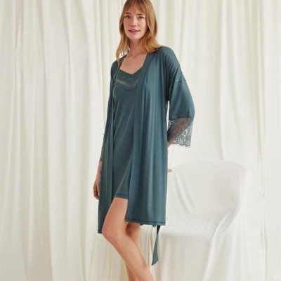 Arias Closet Dekolteli Yakası Ve Kolu Dantelli Sabahlık Takımı