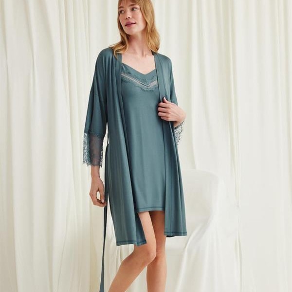 Arias Closet Dekolteli Yakası Ve Kolu Dantelli Sabahlık Takımı