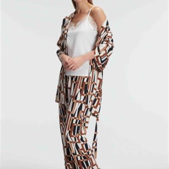 Arias Closet Dokuma Viskon Geometrik Baskılı Sabahlık Mikro Kumaş Dantelli Atlet Ve Yandan Cepli Pantolon 3'Lü Takım