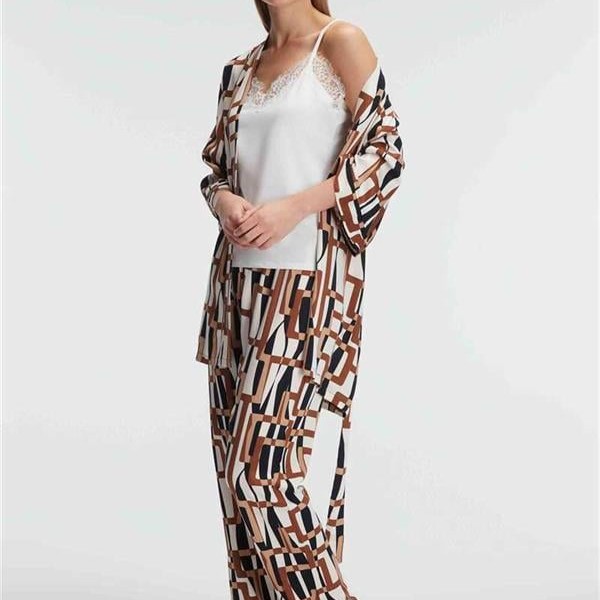 Arias Closet Dokuma Viskon Geometrik Baskılı Sabahlık Mikro Kumaş Dantelli Atlet Ve Yandan Cepli Pantolon 3'Lü Takım