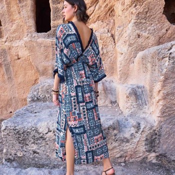 Arias Closet Etnik Desenli Kısa Kollu Yırtmaçlı Elbise