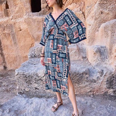 Arias Closet Etnik Desenli Kısa Kollu Yırtmaçlı Elbise