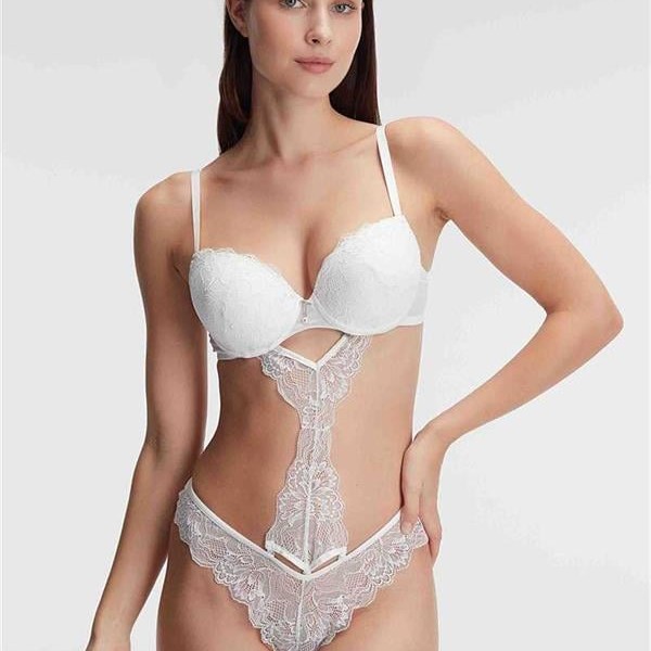 Arias Closet Fantezi Destekli Balenli Kaplı Dantel Detaylı Sütyen Slip İç Çamaşırı Takımı