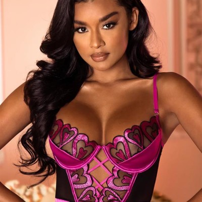 Arias Closet Fuşya Dantel İşlemeli Kalp Desenli Fantezi Gecelik Body Takımı