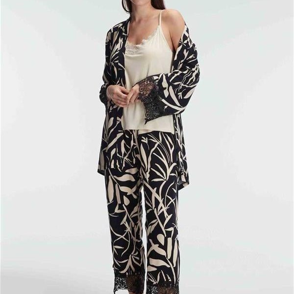 Arias Closet İp Askılı V Yaka Viskon Tropikal Yazlık Örme Dantel Detaylı Pijama Sabahlık Takımı