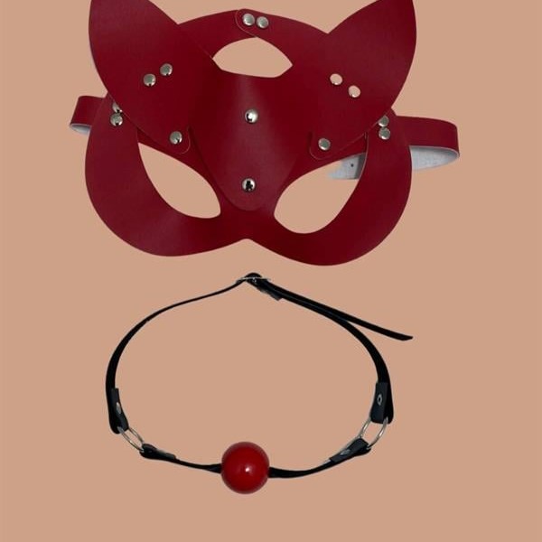 Arias Closet Kırmızı Deri Maske Ve Ağız Topu Harness Aksesuar