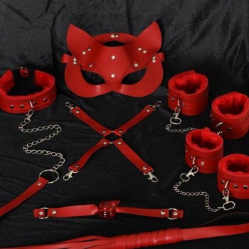 Arias Closet Kırmızı İçi Tüylü Maske,Kol,Bacak,Ağız Topu,Kırbaç,Tasma Harness Set
