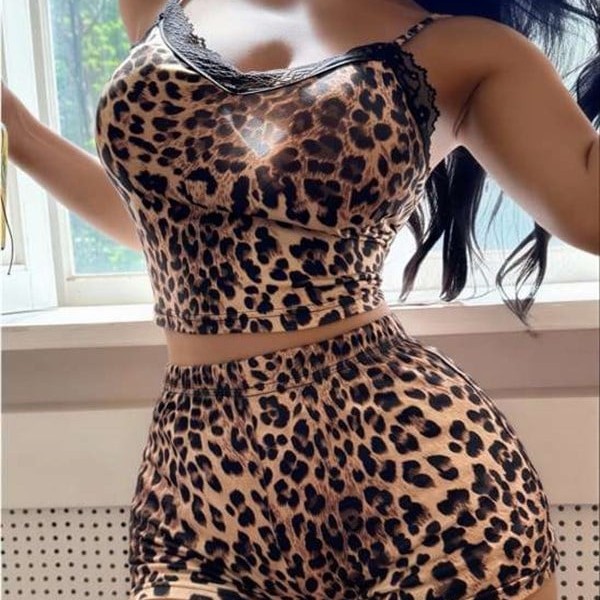 Arias Closet Leopar Desenli Dantel İşlemeli İnce Askılı Şortlu Pijama Takımı