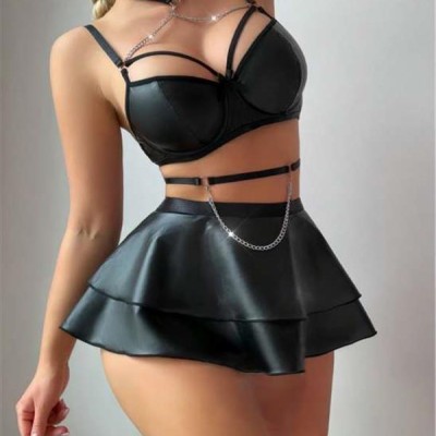 Arias Closet Özel Şık Tasarım Siyah Etekli Pileli Zincir Detay Fantezi Deri Elbise