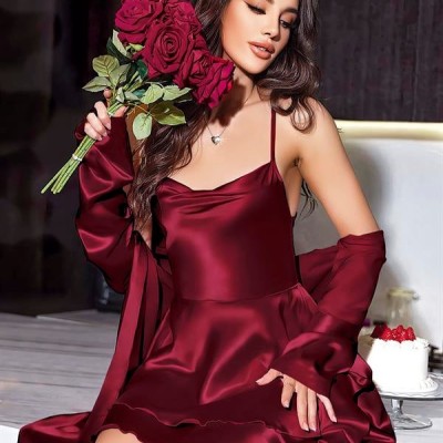 Arias Closet Özel Tasarım Sırt Dekolteli Sabahlıklı Saten Bordo 2'Li Gecelik Takımı