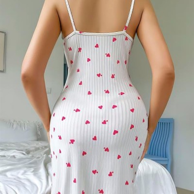 Arias Closet Şık Tasarım Pamuklu Beyaz Üstüne Kalp Desenli Dantel İşlemeli Gecelik