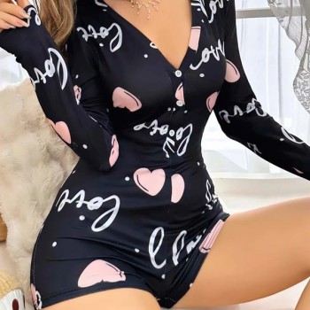 Arias Closet Siyah Kalp Desenli Love Yazılı Düğmeli Tulum Pijama