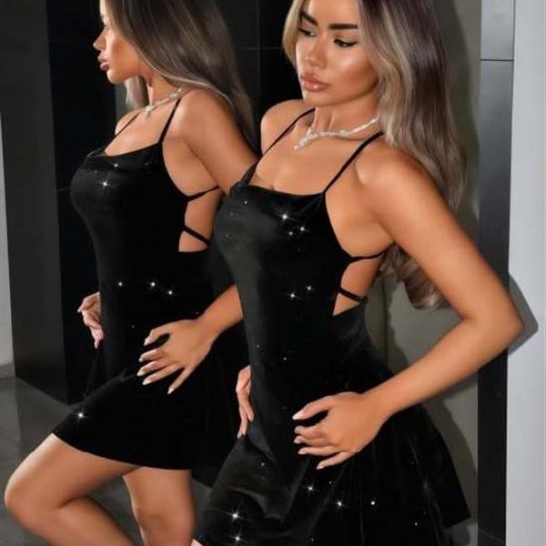 Arias Closet Siyah Sırt Dekolteli Simli Fantezi Mini Club Elbisesi