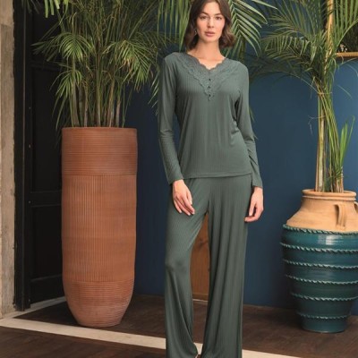 Arias Closet Uzun Kollu Önü Düğmeli V Yaka Pijama Takımı