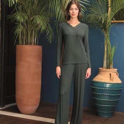 Arias Closet Uzun Kollu Önü Düğmeli V Yaka Pijama Takımı