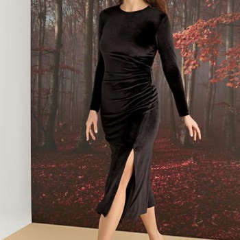 Arias Closet Uzun Kollu Yırtmaç Detaylı Kadife Elbise