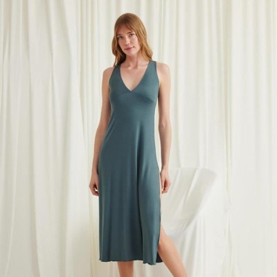 Arias Closet Yakası Ve Sırtı Dekolteli Dantelli Yırtmaçlı Gecelik