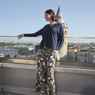 Arias Closet Yaprak Desenli Uzun Kollu V Yaka Pijama Takımı