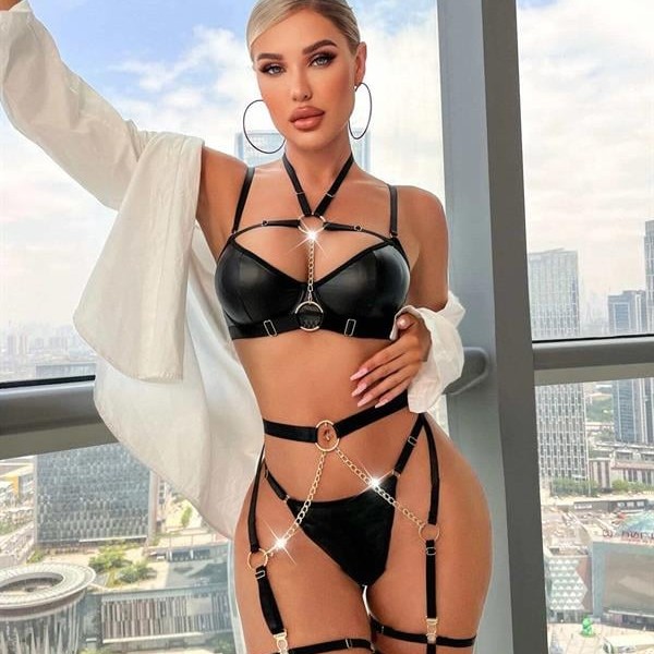 Arias Closet Zincir Detaylı Jartiyerli Fantezi Siyah Deri Takım