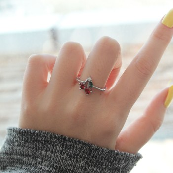 Ayarlamalı Gümüş Renk Kristal Taşlı Kiraz Yüzük