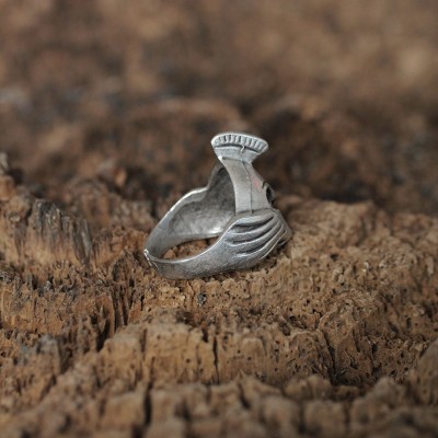 Ayarlanabilir Miğferli Kuru Kafa Tasarımlı Erkek Yüzük