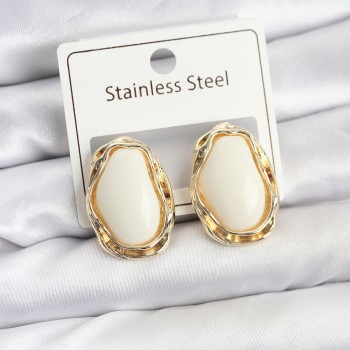 Beyaz Damla Model Pirinç Vintage Kadın Küpe