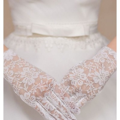 Beyaz Renk Kısa Dantelli Eldiven