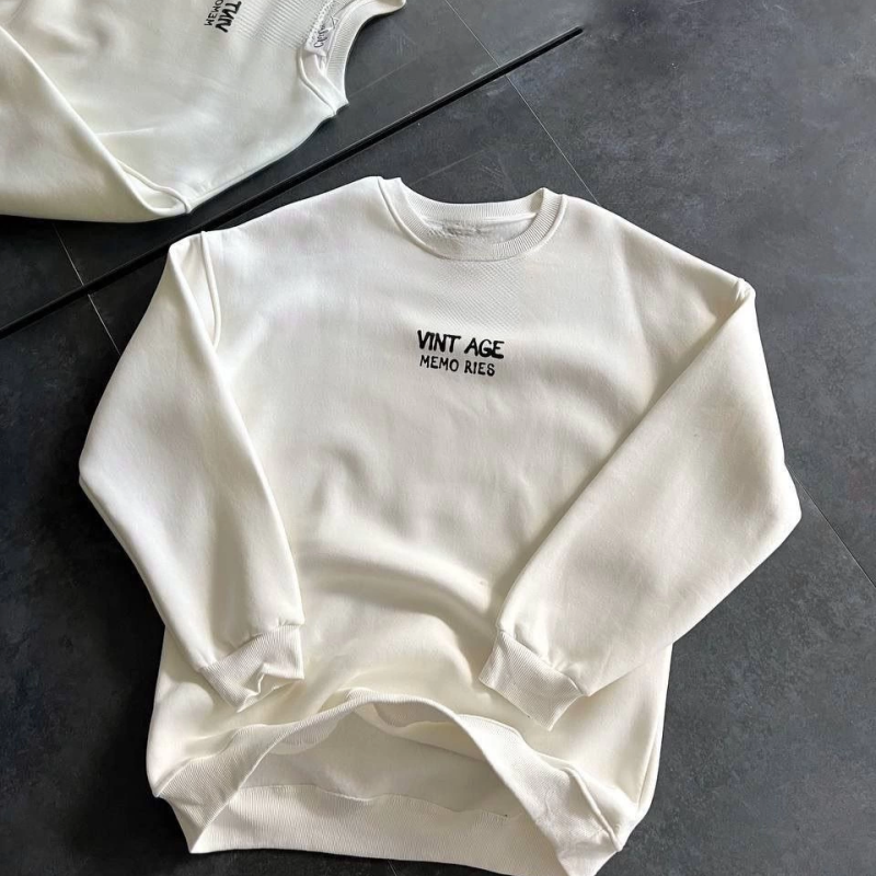 Bisiklet Yaka Üç İplik Baskılı Oversize SweatShirt - Beyaz -