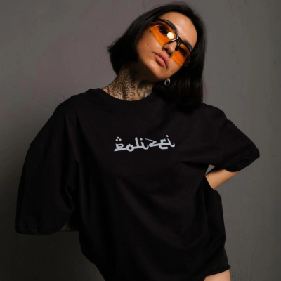 Bisiklet Yakalı Sırt Baskılı Oversize T-Shirt - Siyah -