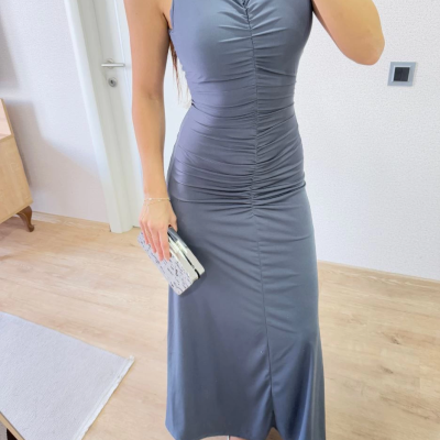 Bürümcük Kumaşlı İçi Astarlı Üzgülü Kolsuz Büzgülü Uzun Elbise - Füme -