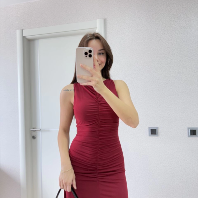 Bürümcük Kumaşlı İçi Astarlı Üzgülü Kolsuz Büzgülü Uzun Elbise - Kırmızı -