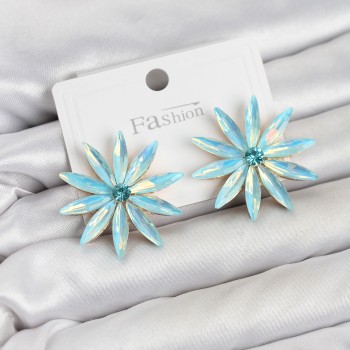 Buz Mavisi Kristal Taşlı Lotus Model Kadın Küpe