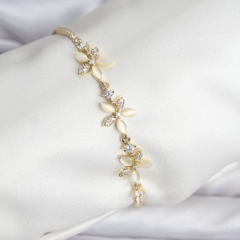 Çiçek Model Zirkon Taşlı Gold Renk Pirinç Su Yolu Kadın Bileklik