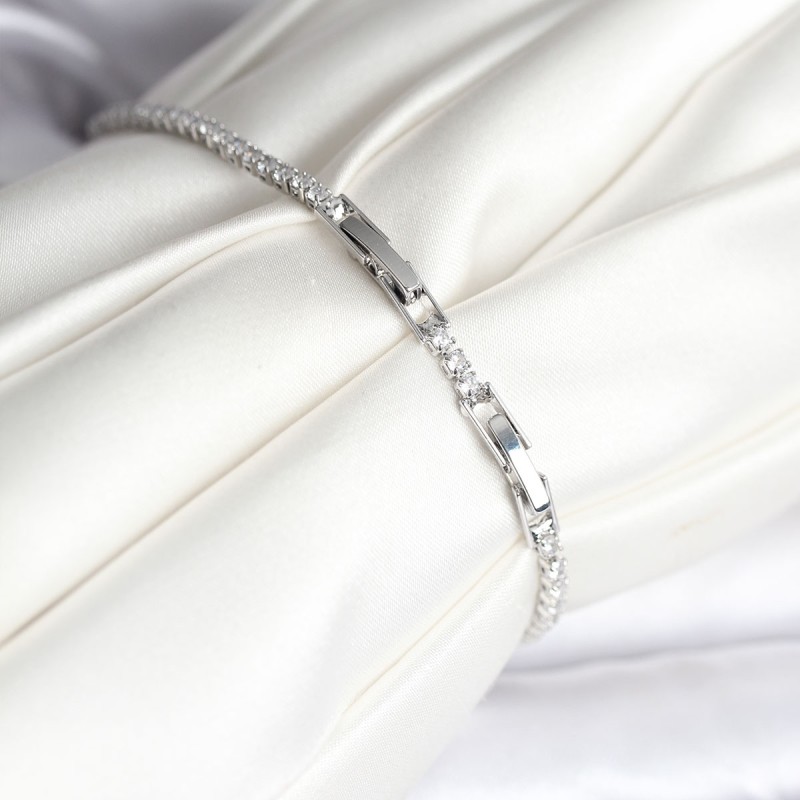 Çiçek Model Zirkon Taşlı Gümüş Renk Pirinç Su Yolu Kadın Bileklik