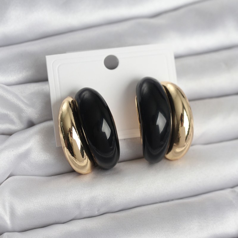 Damla Model Siyah Vintage Gold Renk Kadın Küpe