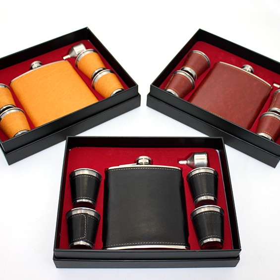 Derili 4 Shot Bardaklı Matara Seti 