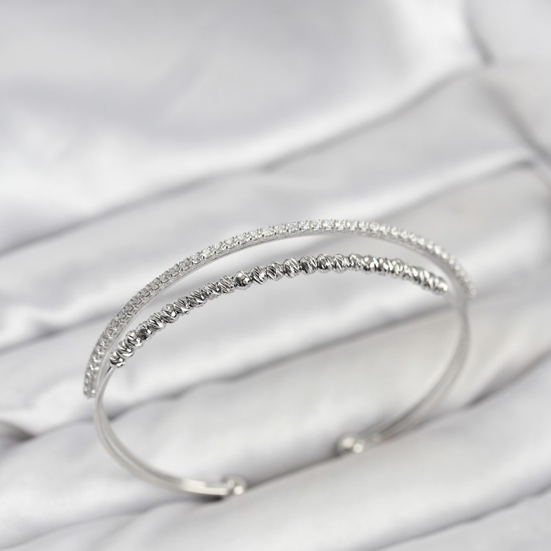 Dorika Model Pirinç Gümüş Renk Kadın Bileklik