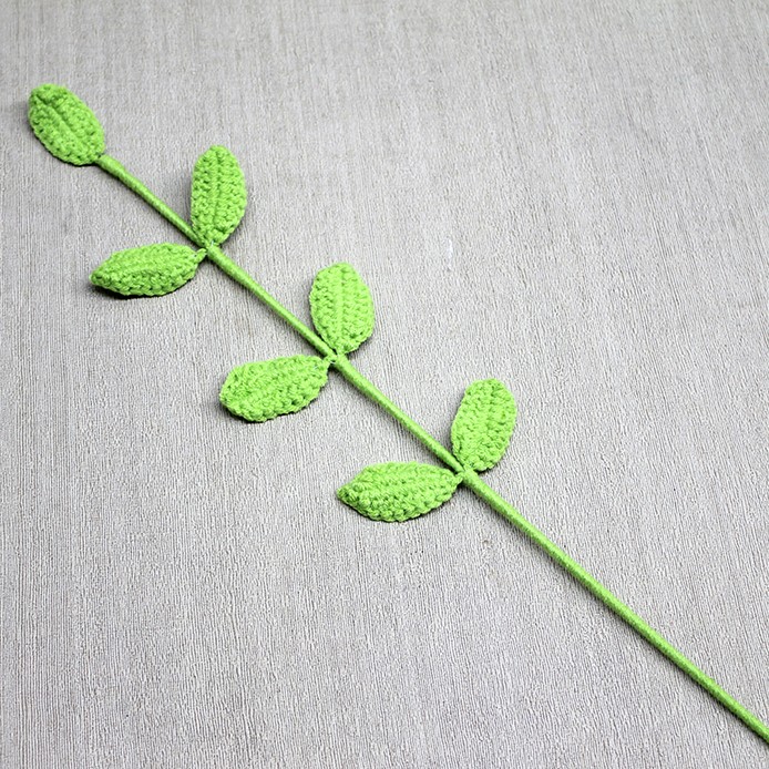 El Örgüsü Çiçek Dalı 