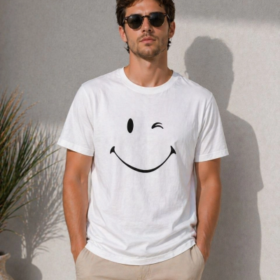 Erkek Minimal Gülümseyen Yüz Baskılı Tişört Kısa Kol Yazlık T-Shirt - Beyaz