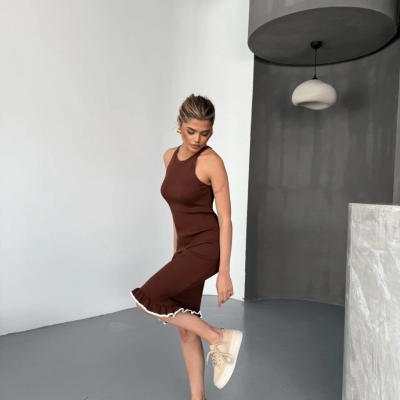 Fırfır Detaylı Triko Elbise- Kahverengi -