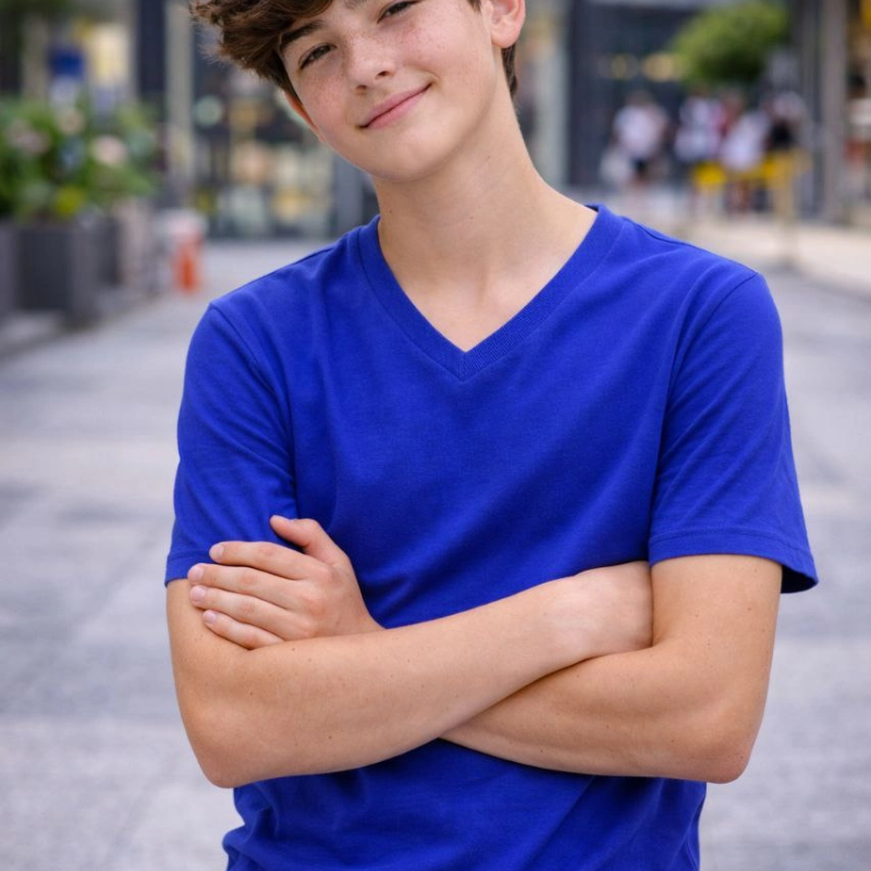 Genç Erkek Çocuk V Yaka Tişört Model - Saks Mavisi