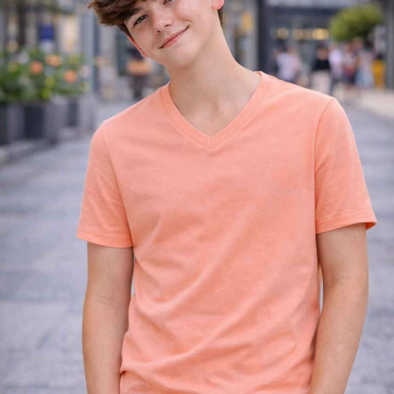 Genç Erkek Çocuk V Yaka Tişört Model - Toz Pembe