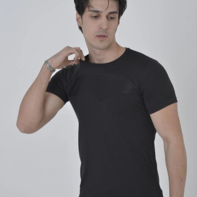 Gögüs Fileli Slim fit T-shirt - Siyah -