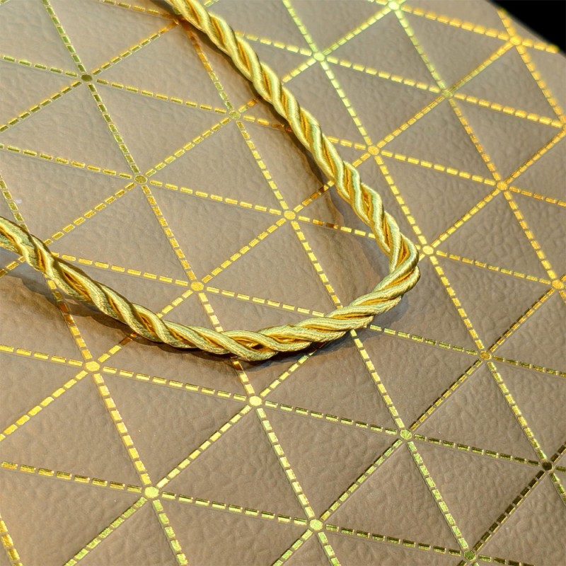 Gold Geometrik Desenli Büyük Boy Karton Hediye Çantası