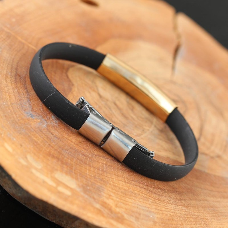 Gold Renk Çelik Yıldızlı Tasarım Siyah Renk Silikon Erkek Bileklik